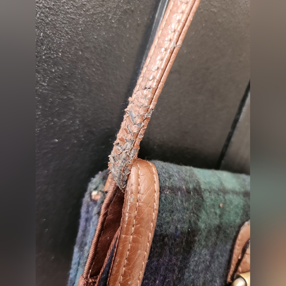 Merona flannel crossbody, PLEASE READ DESCRIPTION - Picture 4 of 13
